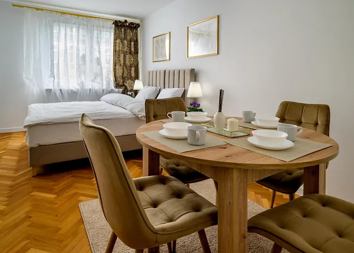 Rentplanet - Pereca Lägenhet Wrocław